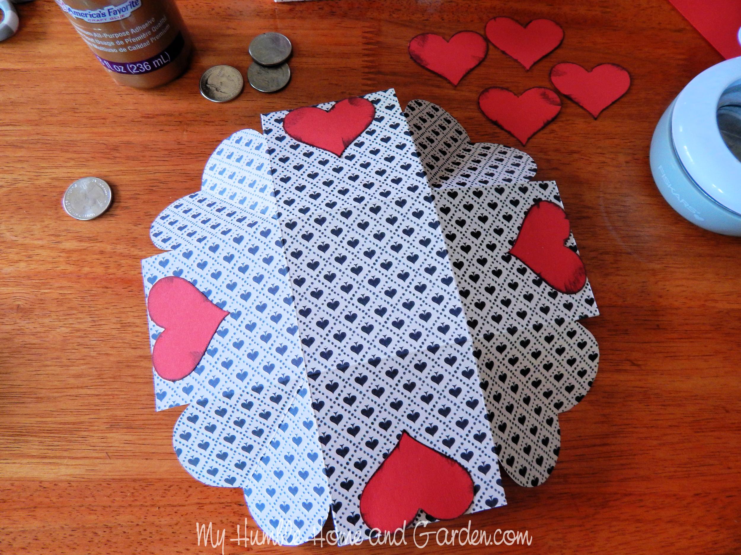 How to Make a heart Banner with Duct Tape - Crafty Blog Stalker