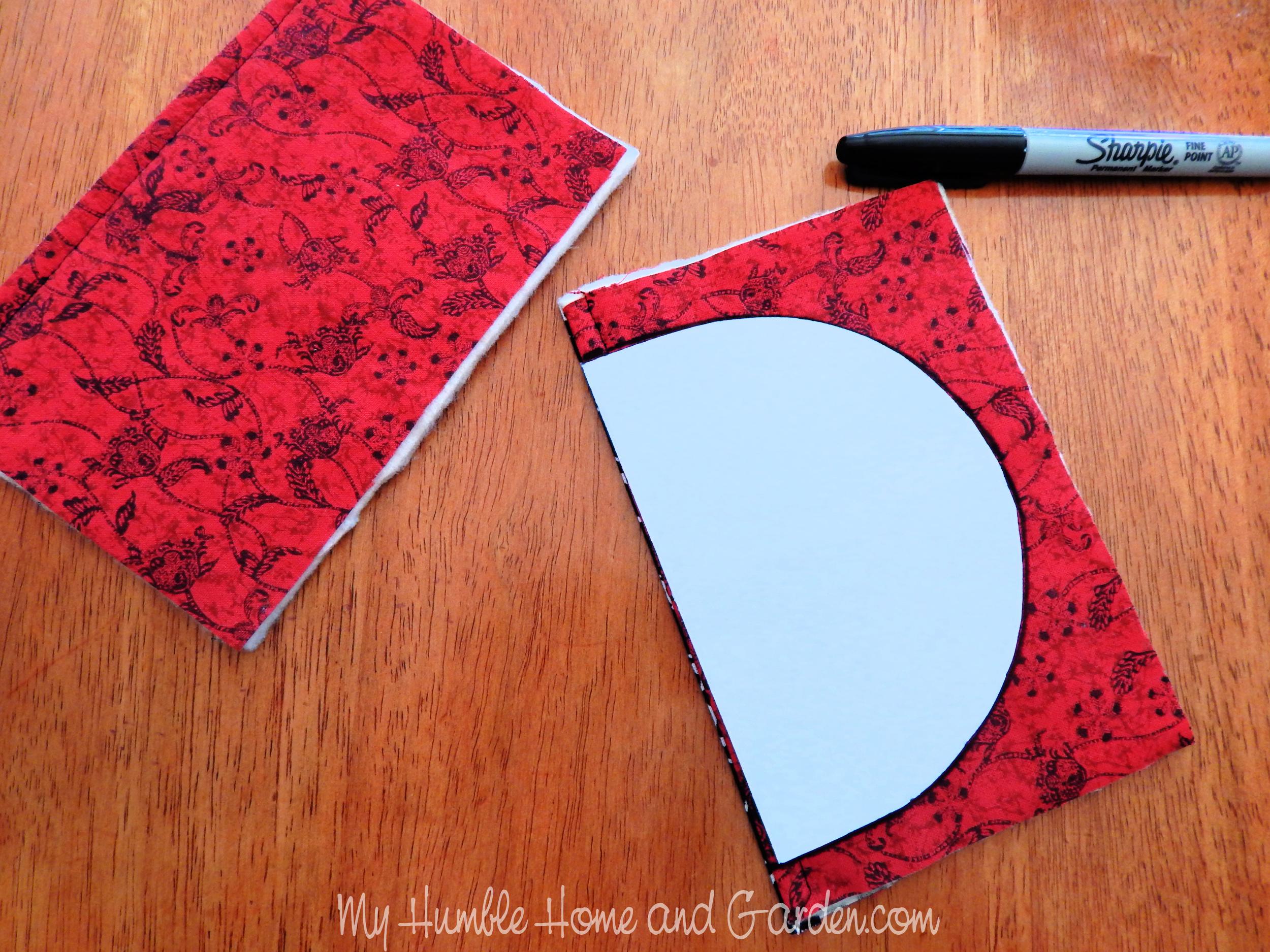 11 Cute DIY Oven Mitt Projects For Cooking Fans - Shelterness