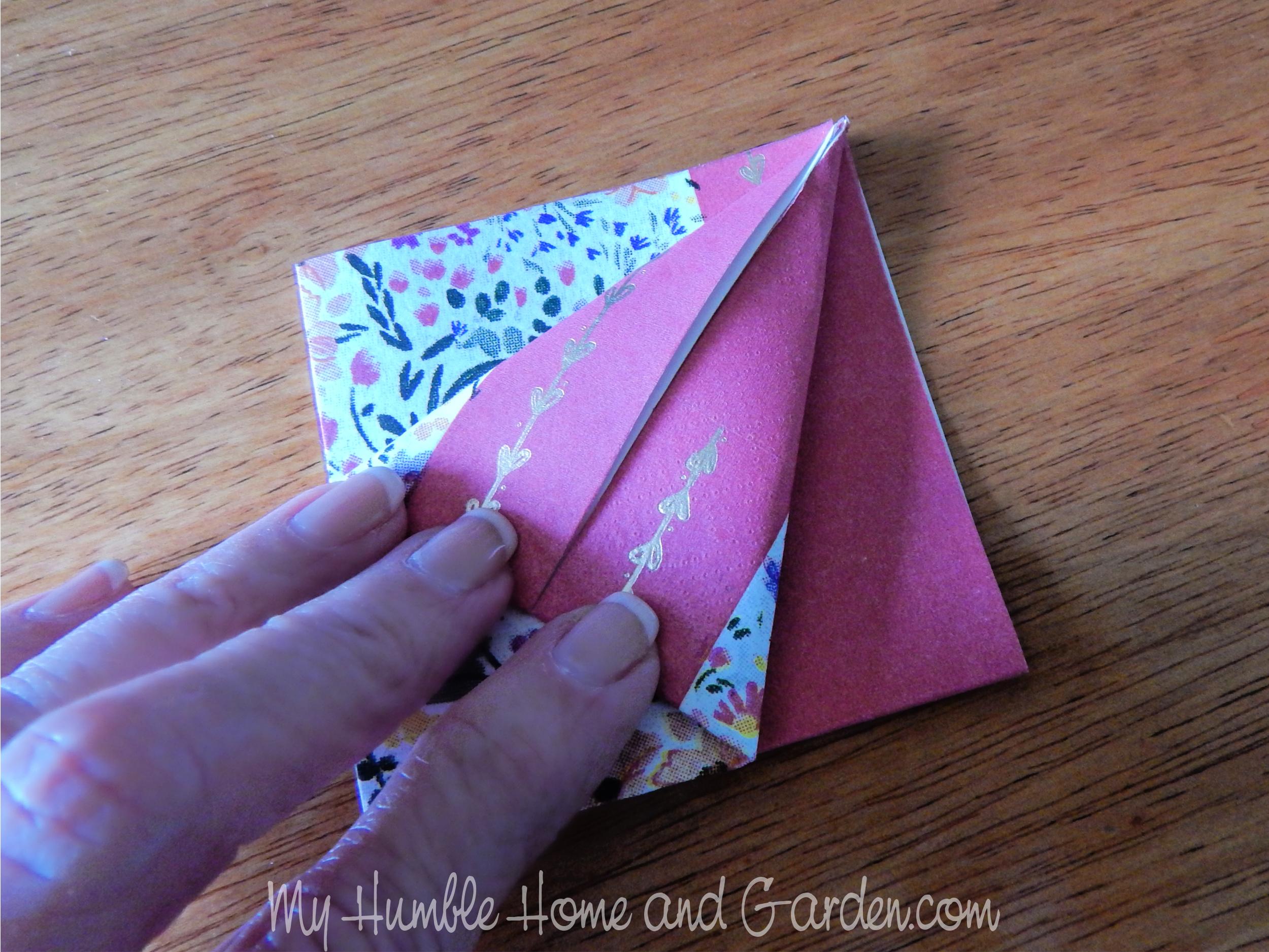 Paper Napkins Transfer Idea for an Amazing Mini Gift Box - My