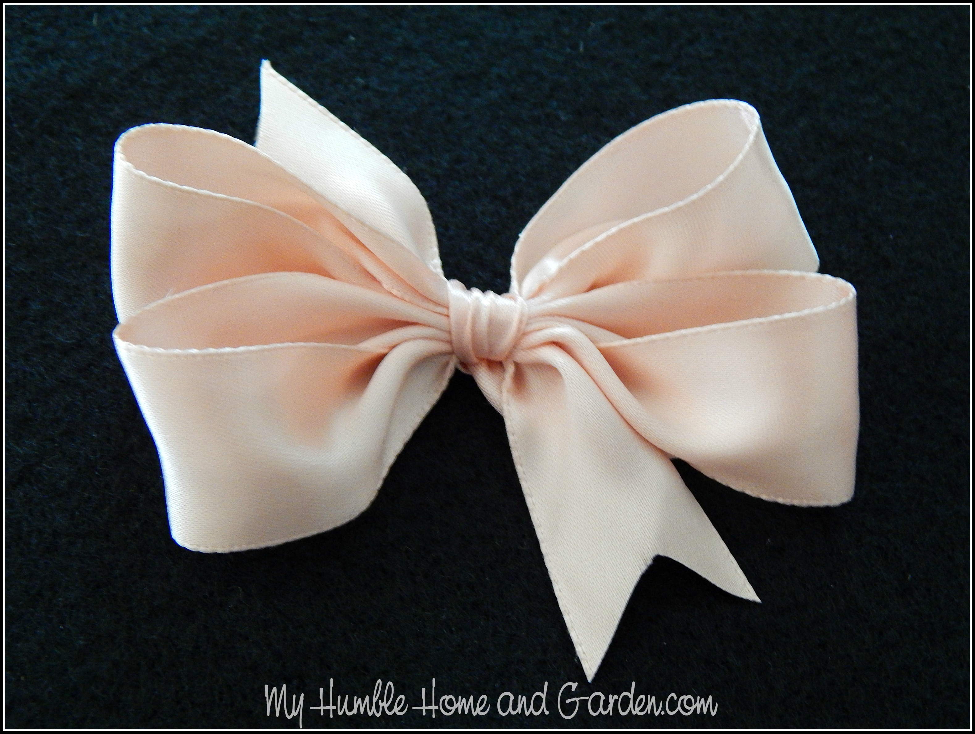 How To Make an Easy DIY Hair Bow for Your Little Girl - My Humble Home and  Garden